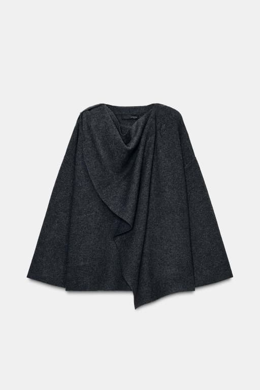 Short knit coat with scarf