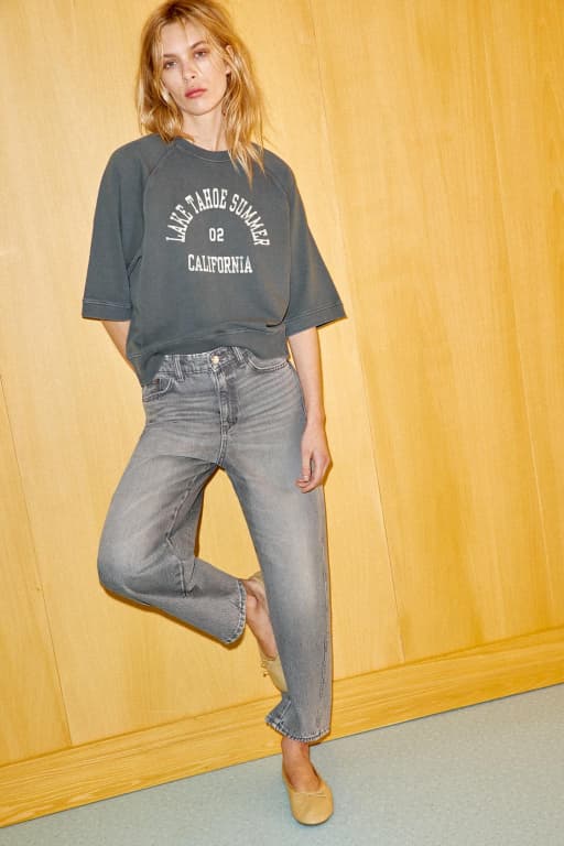 Mid rise cropped jeans