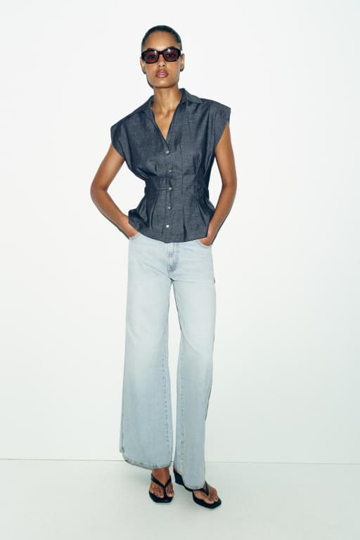 Low Rise - Straight - Seam detail