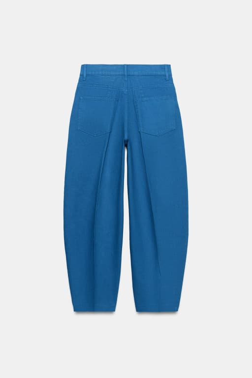 High waist - Tapered leg - Ankle length